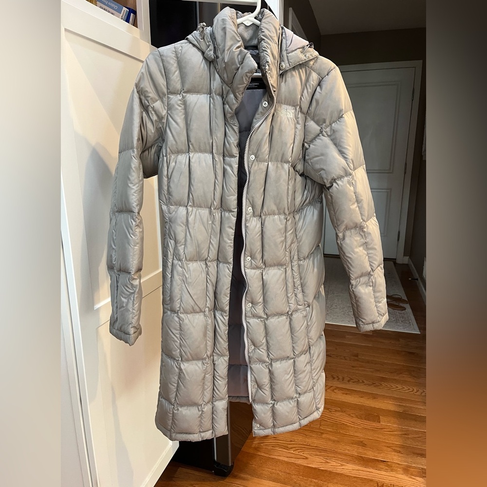 North Face women’s coat size small grey